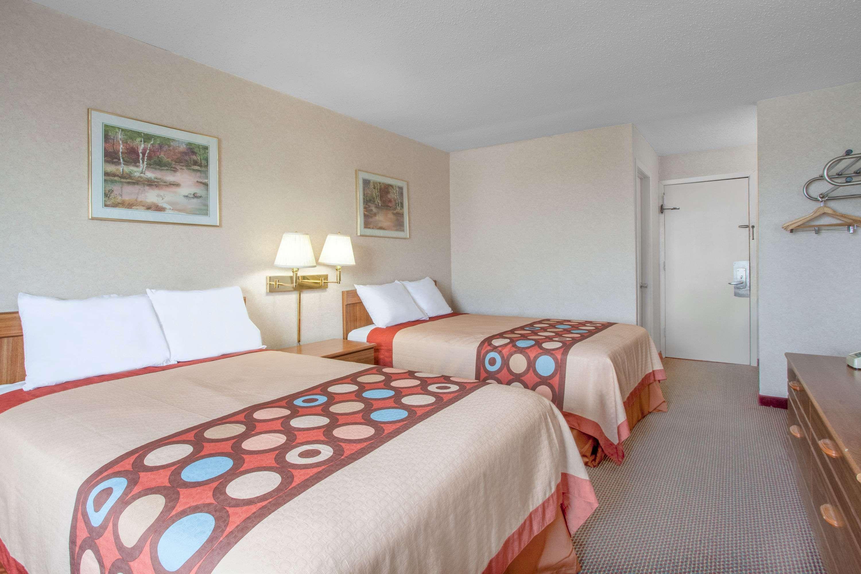 Мотель Super 8 By Wyndham Carlisle North Екстер'єр фото